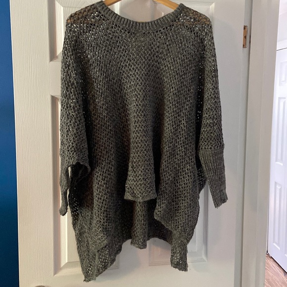 Aeropostale Sweaters - Aeropostale dolman sleeve poncho sweater